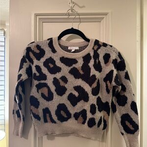 Chic Leopard Print Crew Neck Sweater